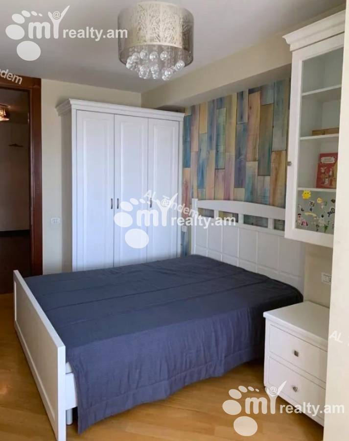 Купить 5 комнатную квартиру Чаренц ул, Центр Ереван, 142569