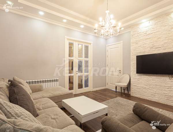 3-senyakanoc-bnakaran-vacharq-Yerevan-Center