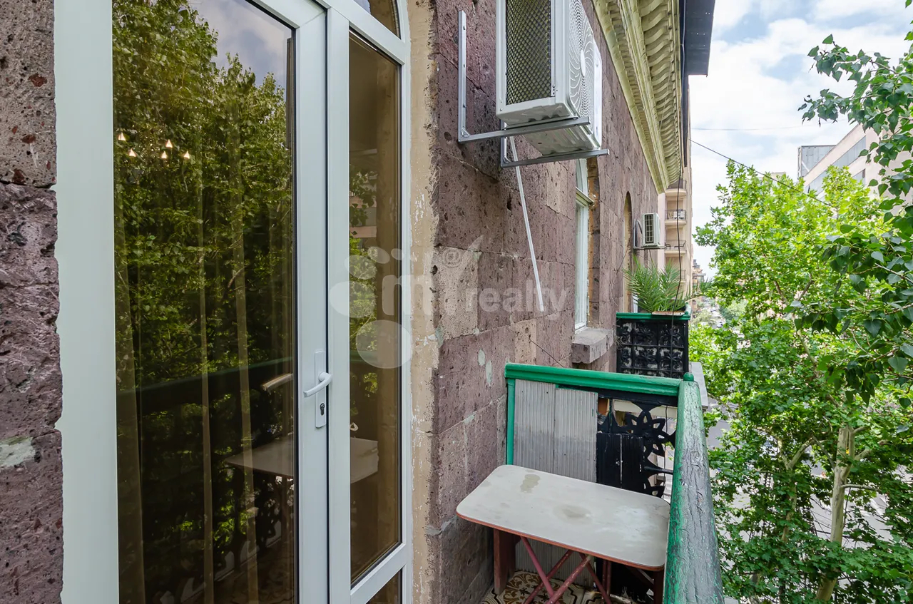 3 bedroom apartment for rent Tumanyan St, Center Yerevan, 161491