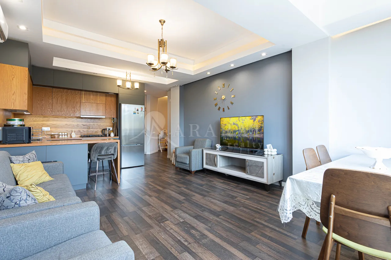 4 bedroom apartment for sale خیابان کیِفیان, عربگیر ایروان, 157369