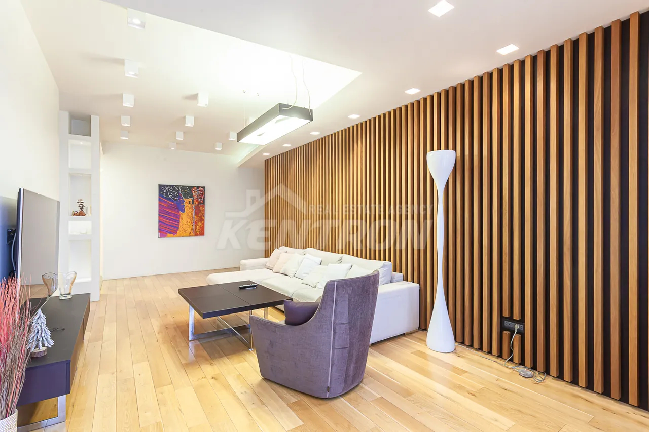 4 սենյականոց բնակարան վարձով Վարդանանց փող, Կենտրոն Երևան, 158840