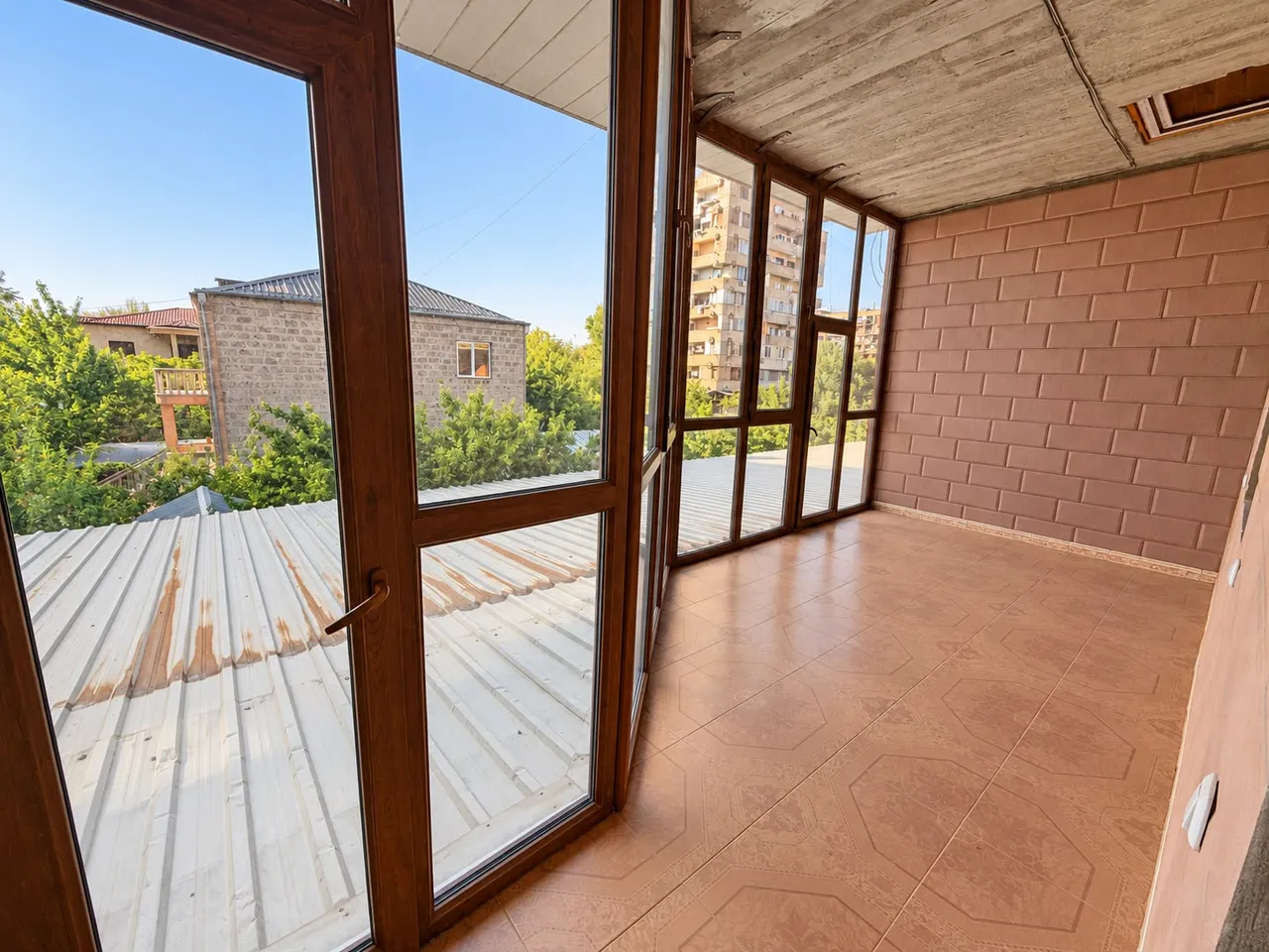 House for rent Shiraz St, Adshapnjak Yerevan, 161971