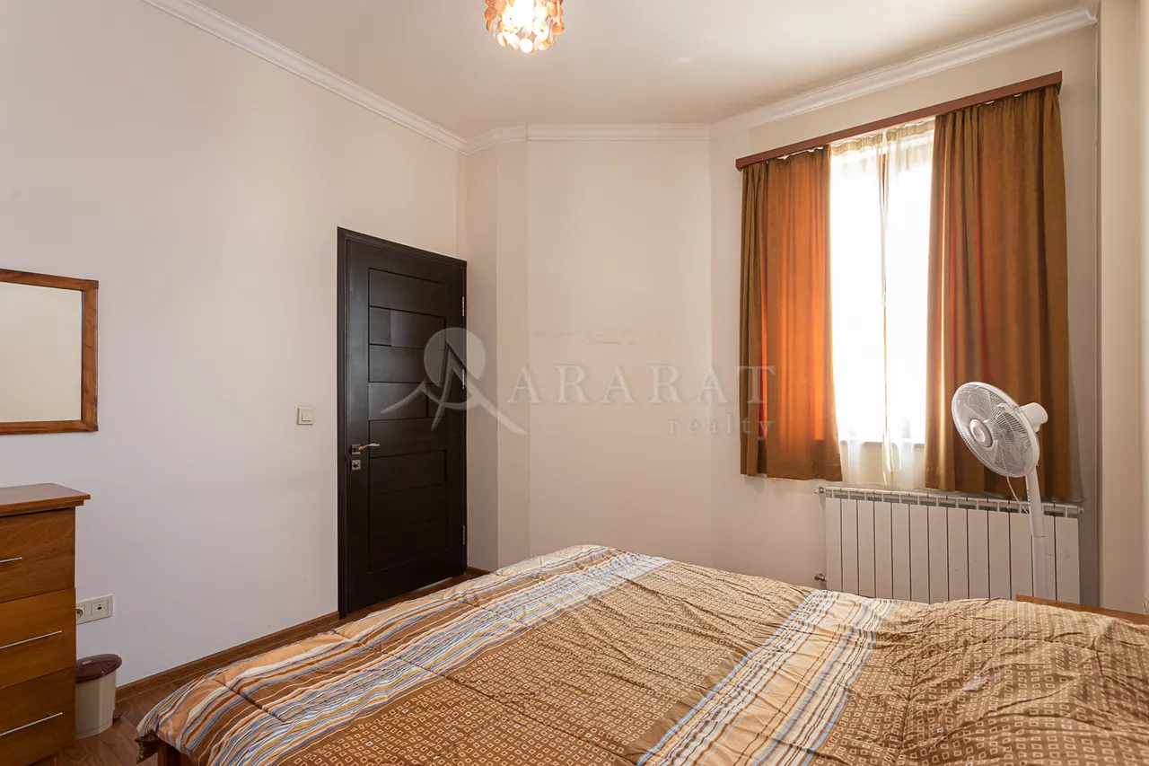 4 սենյականոց բնակարան վարձով Անտառային փող, Կենտրոն Երևան, 158972