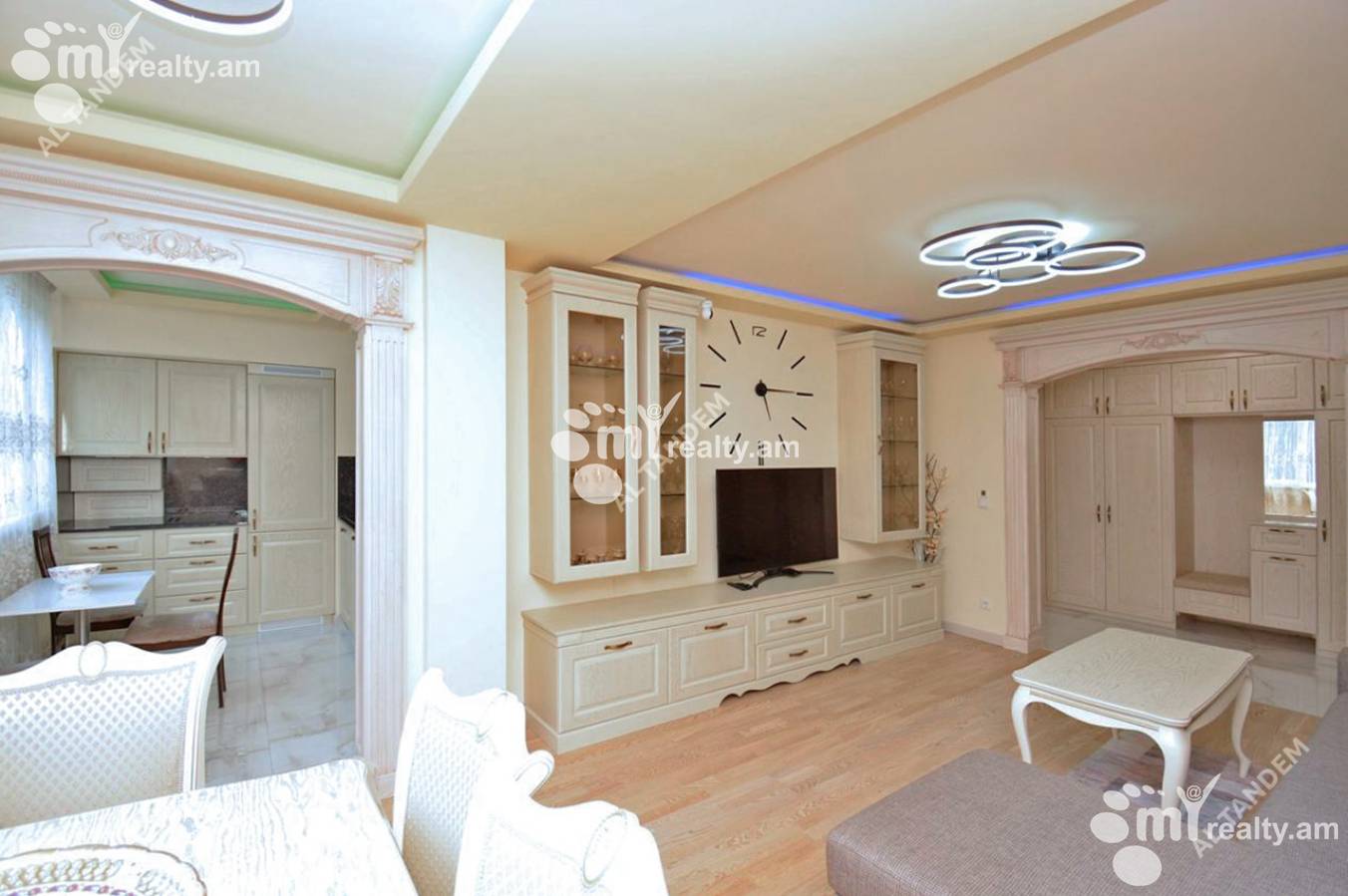 3 սենյականոց բնակարան վարձով Մոսկովյան փող, Կենտրոն Երևան, 160061