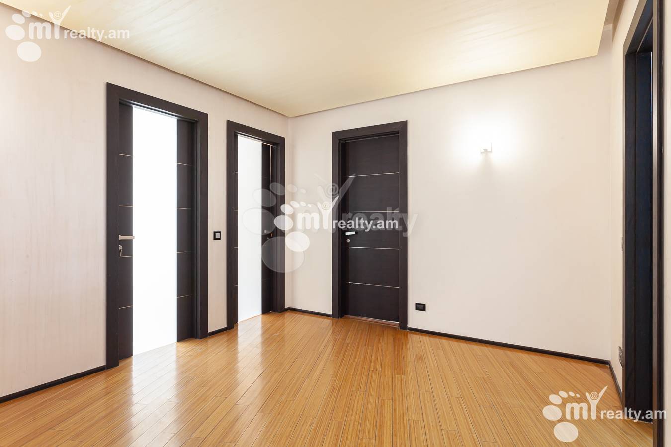 5 սենյականոց բնակարան  Հյուսիսային պող, Կենտրոն Երևան, 154616