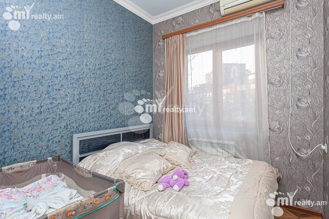 3 սենյականոց բնակարան  Մաշտոցի պող, Կենտրոն Երևան, 145510