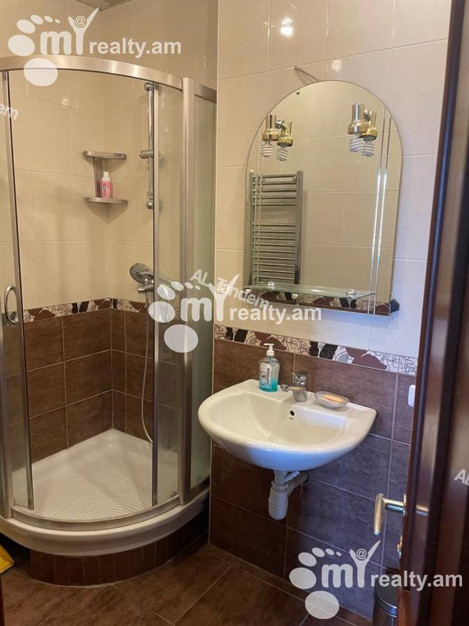 Снять 3 комнатную квартиру Московян ул, Центр Ереван, 126529