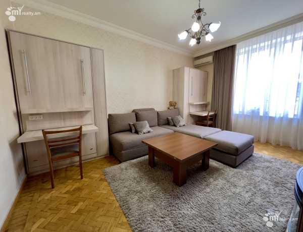 1-senyakanoc-bnakaran-vacharq-Yerevan-Center