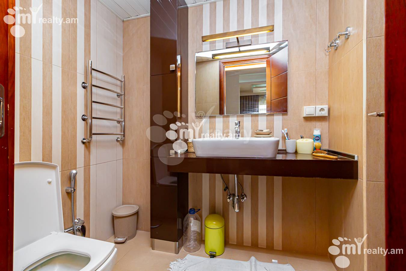 6 սենյականոց բնակարան  Ծարավ Աղբյուրի փող., Ավան Երևան, 152028