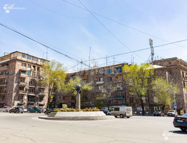 2-senyakanoc-bnakaran-vacharq-Yerevan-Center