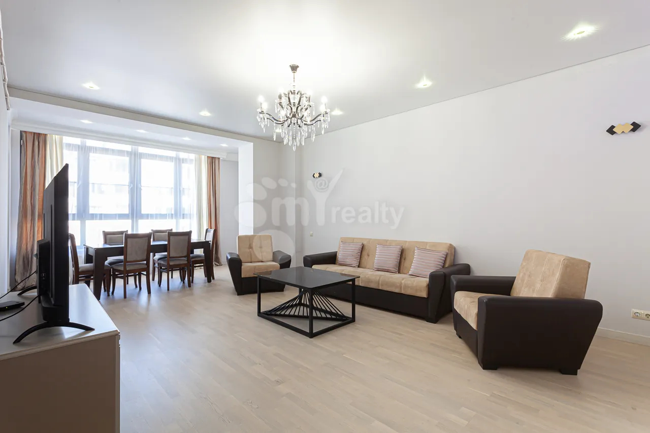 3 bedroom apartment for rent خیابان آرام, مرکز شهر ایروان, 161481
