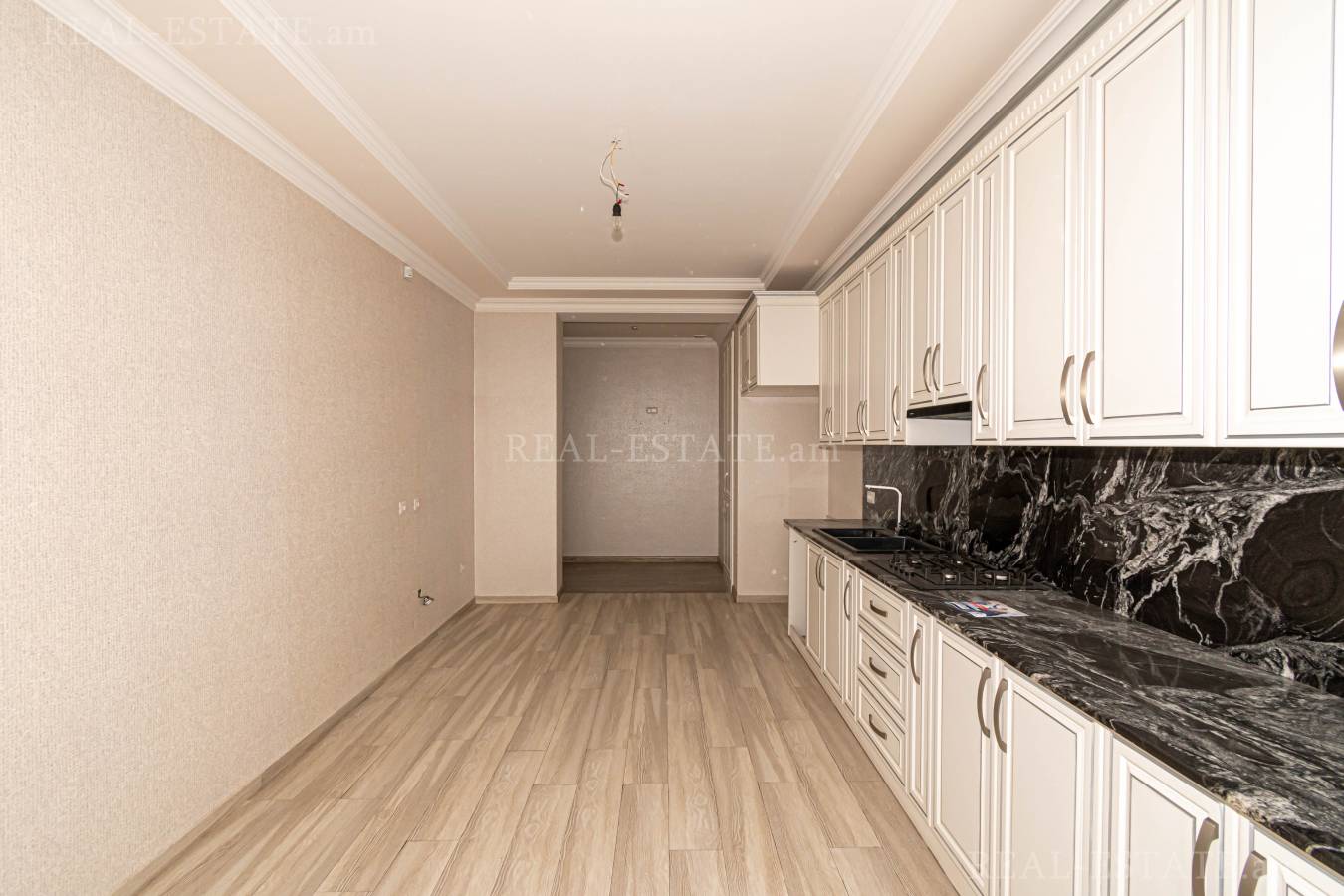 5 bedroom apartment for sale Lvovyan St, Nor-Nork Yerevan, 124058