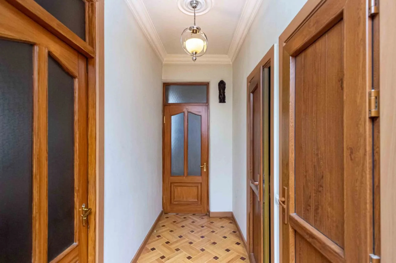 4 bedroom apartment for sale Leninakan St, Adjapnyak Yerevan, 160232