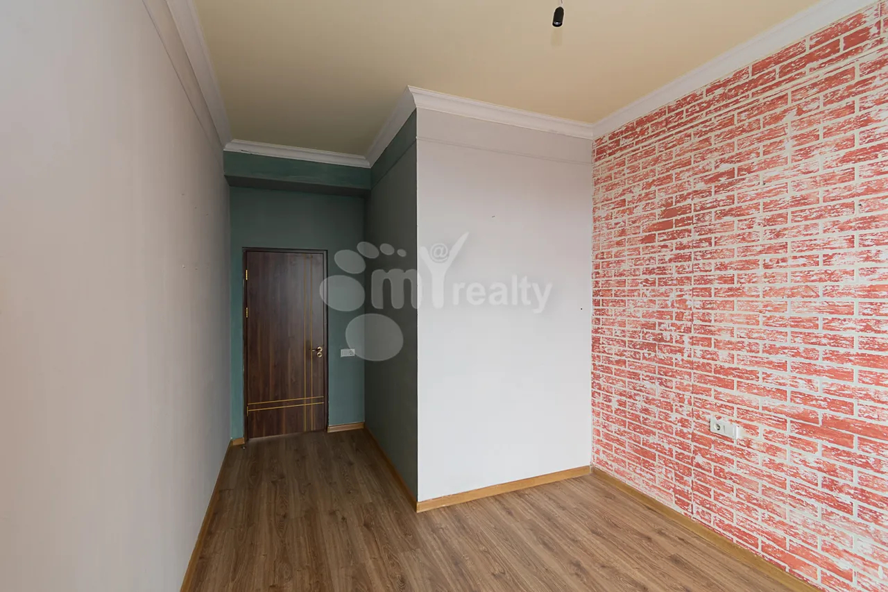 4 bedroom apartment for sale Sasna Тsrer St, Davtachène Yerevan, 159008