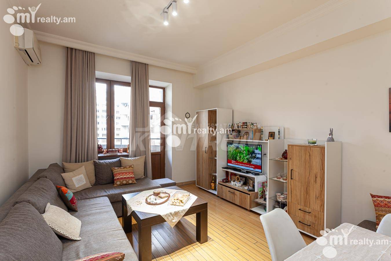 2 bedroom apartment for sale خیابان آرگیشتی, مرکز شهر ایروان, 155297