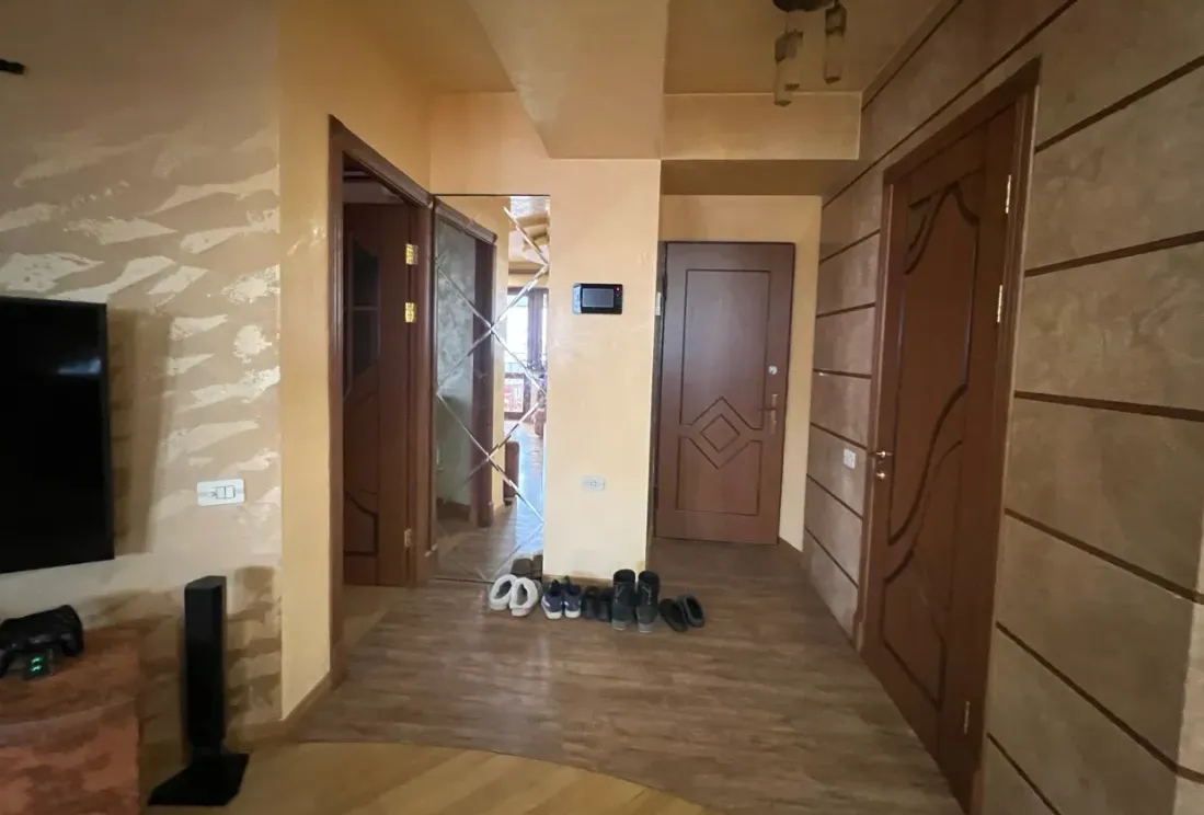 3 bedroom apartment for sale Gyulbenkyan St, Arabkir Yerevan, 158429
