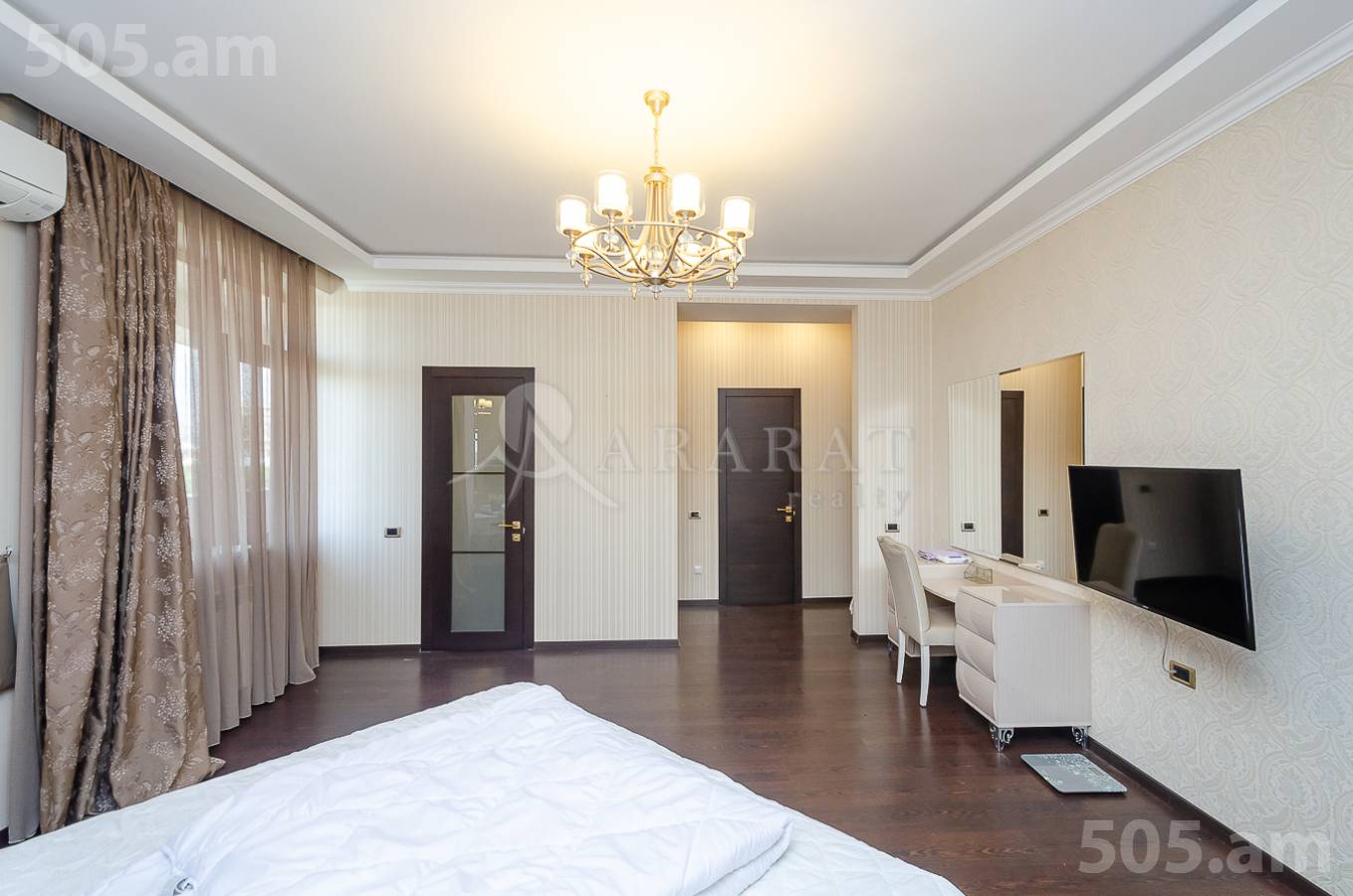 3 bedroom apartment for sale Hayrik Muradyan street, عربگیر ایروان, 151291