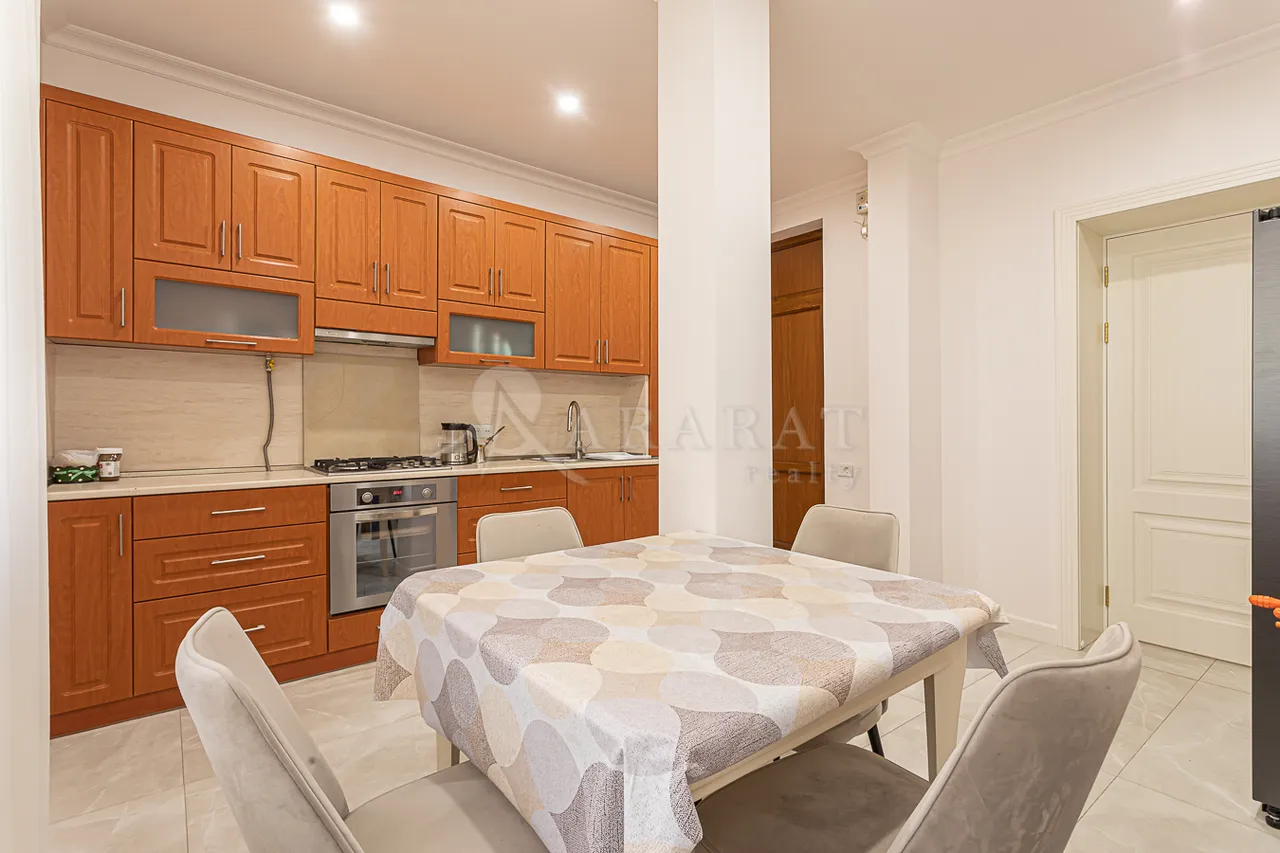 3 bedroom apartment for sale خیابان ساریان, مرکز شهر ایروان, 157563