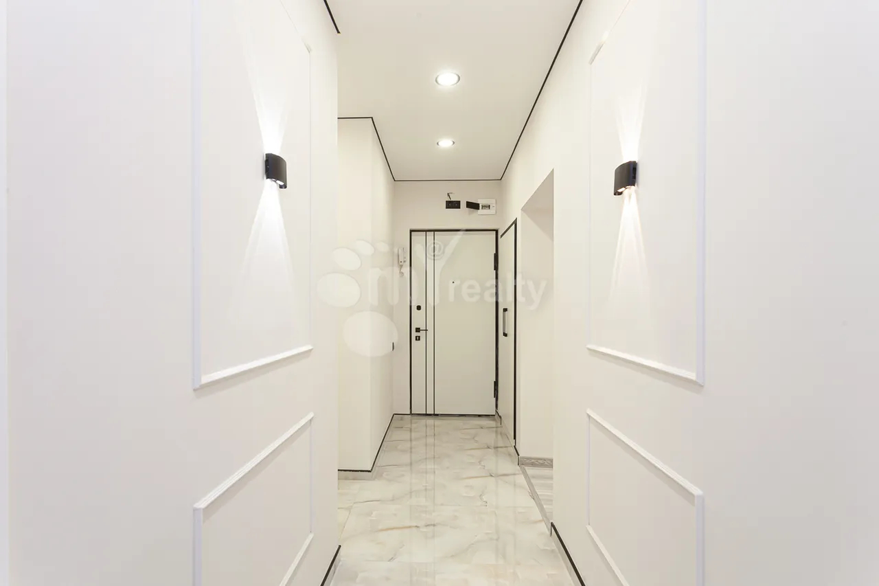 4 bedroom apartment for sale Hr.Kochar St, Arabkir Yerevan, 160498