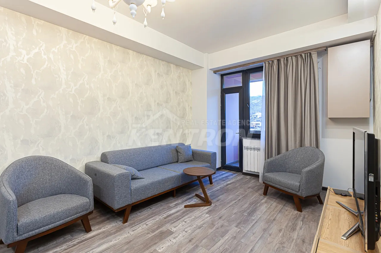 2 bedroom apartment for rent Charents St, Center Yerevan, 158991