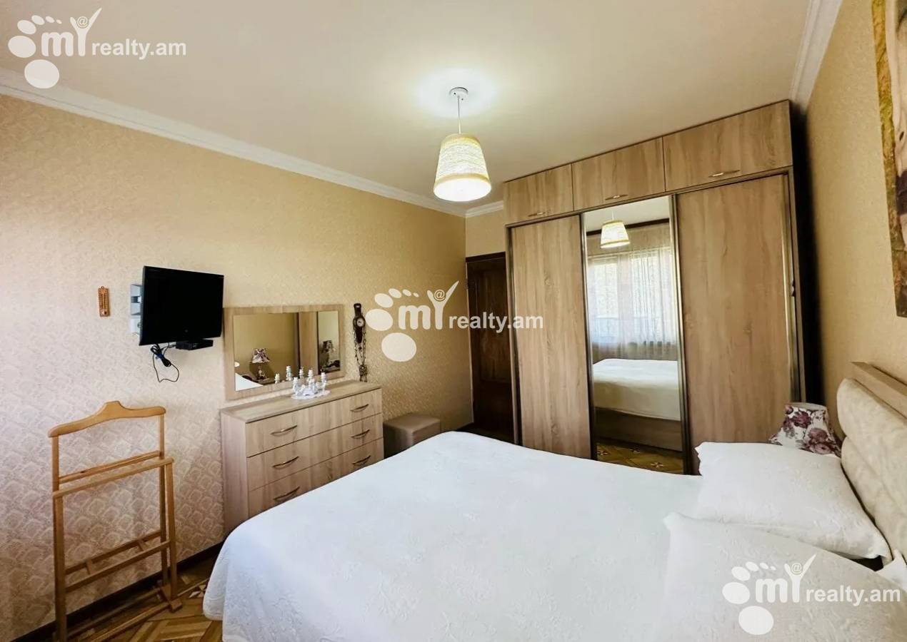 3 սենյականոց բնակարան  Կոմիտասի պող, Արաբկիր Երևան, 157044