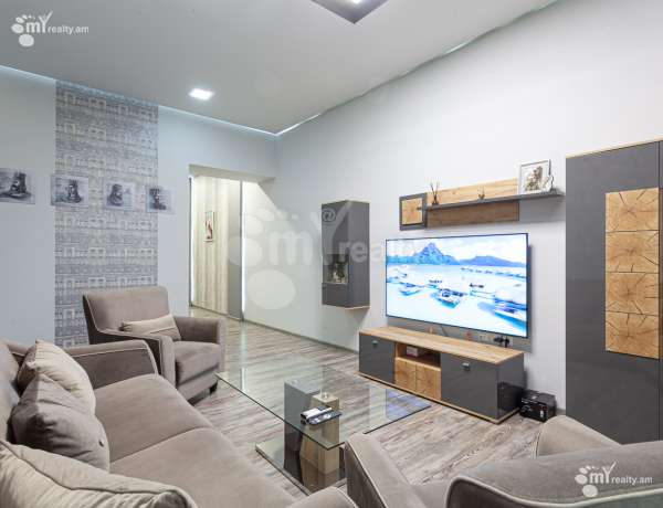 kupit-kvartiru/3-komnatnaya/Mashtots+Ave/Center/Yerevan