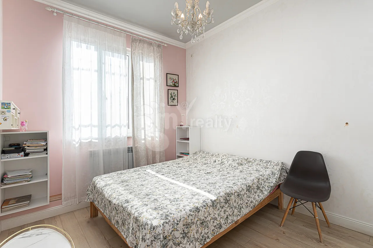4 bedroom apartment for rent Pushkin St, Center Yerevan, 158795