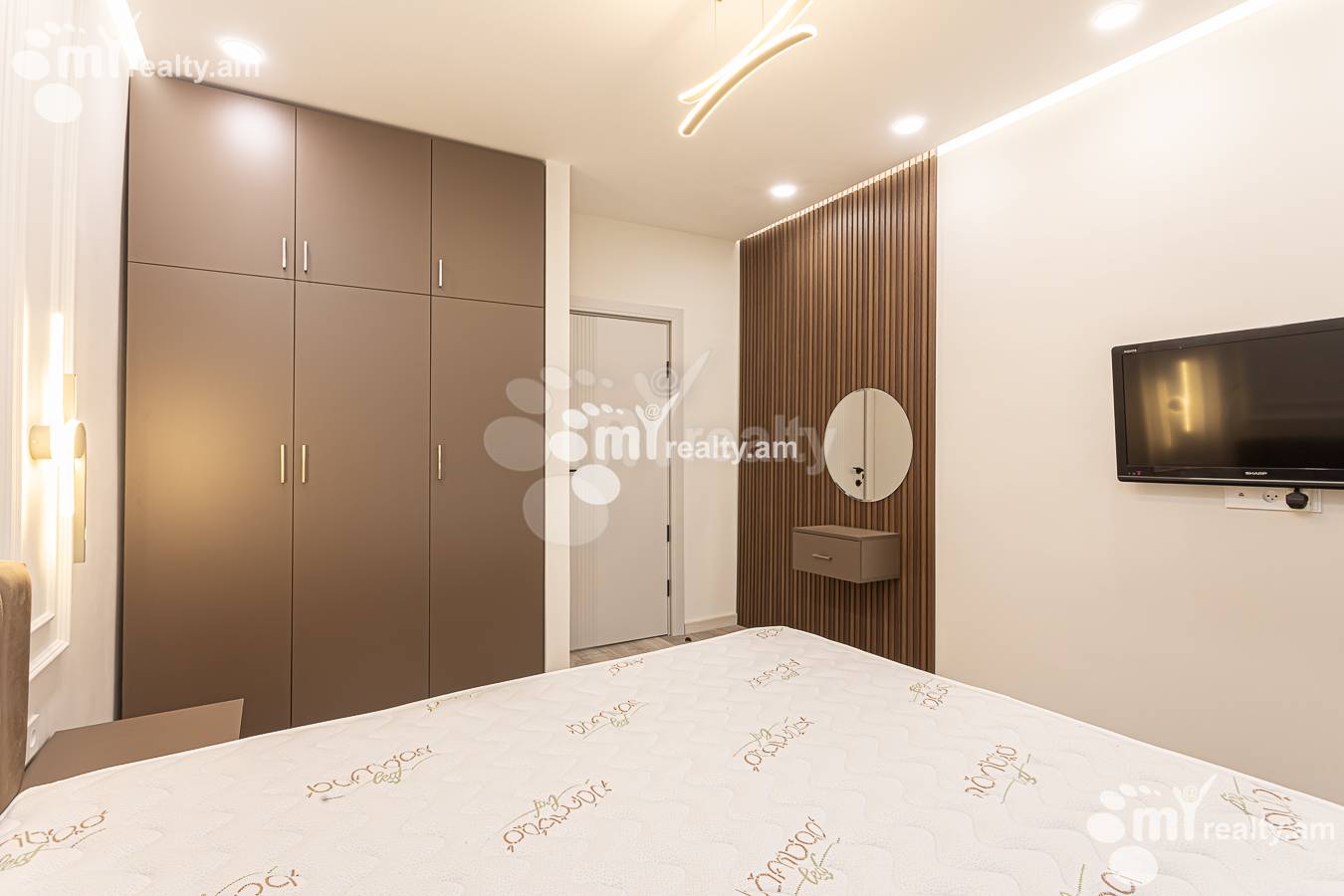 2 bedroom apartment for rent Nalbandyan St, Center Yerevan, 156749