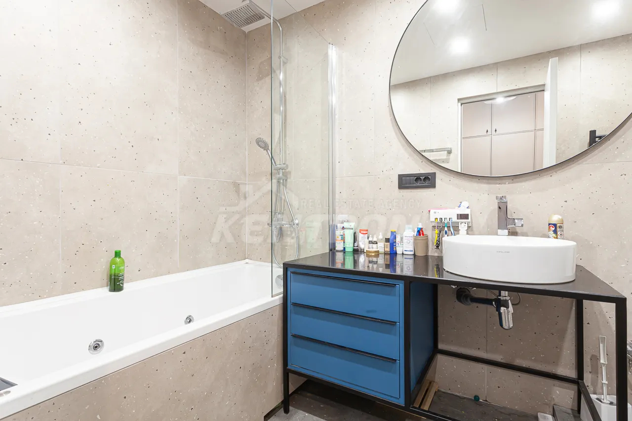 4 bedroom apartment for sale Davtashen 1 district, Dawtaschen Yerevan, 157365