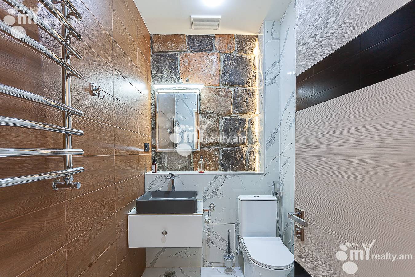 Купить 3 комнатную квартиру Терян ул, Центр Ереван, 153309