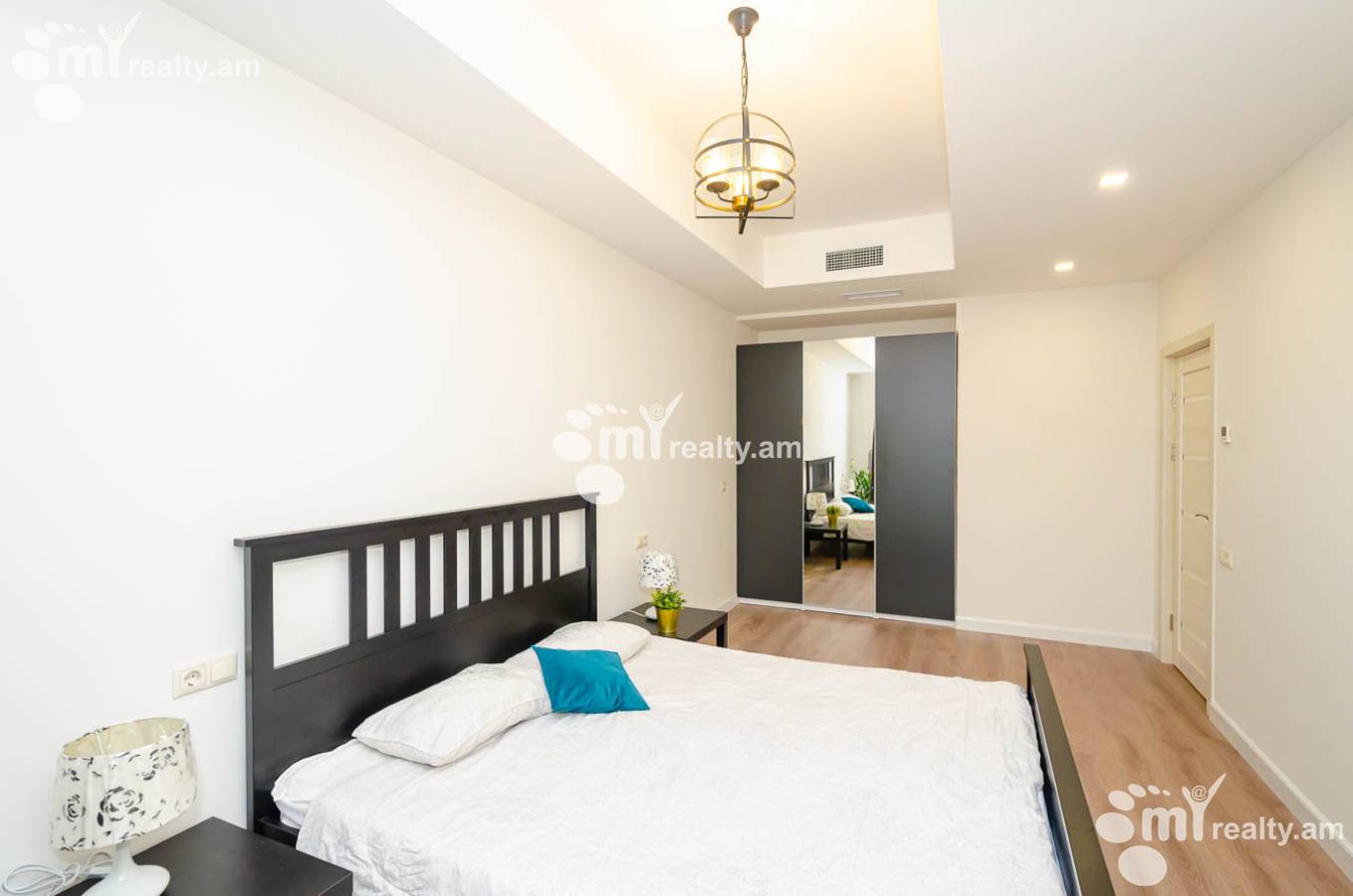 2 սենյականոց բնակարան  Բուզանդի փող, Կենտրոն Երևան, 143816