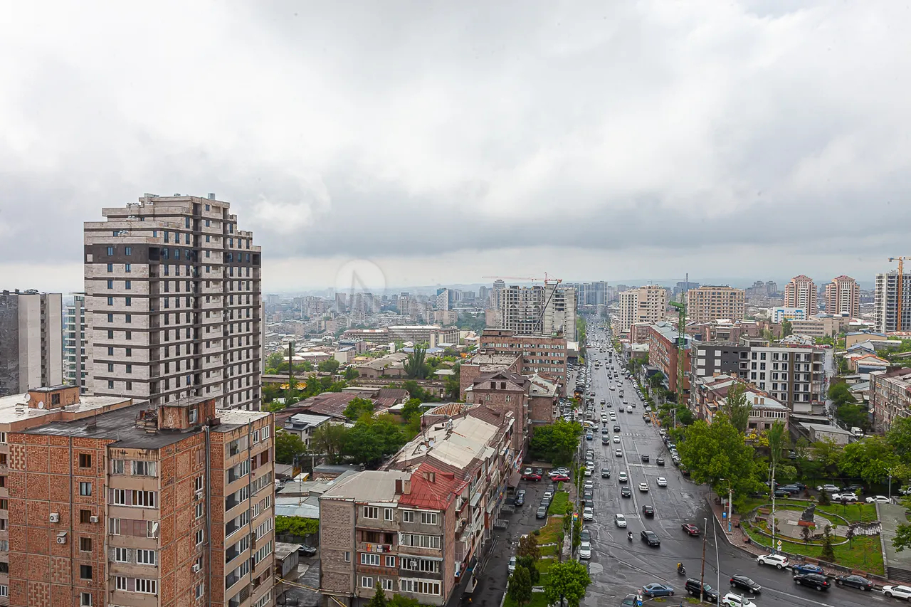 3 bedroom apartment for sale Gogol St, Kanaqer-Zeytun Yerevan, 157788