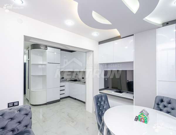 kupit-kvartiru/3-komnatnaya/Mashtots+Ave/Center/Yerevan