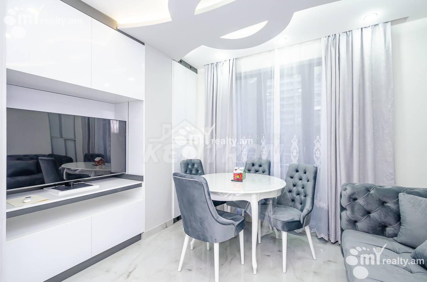 3 bedroom apartment for sale Mashtots Ave, Center Yerevan, 154297