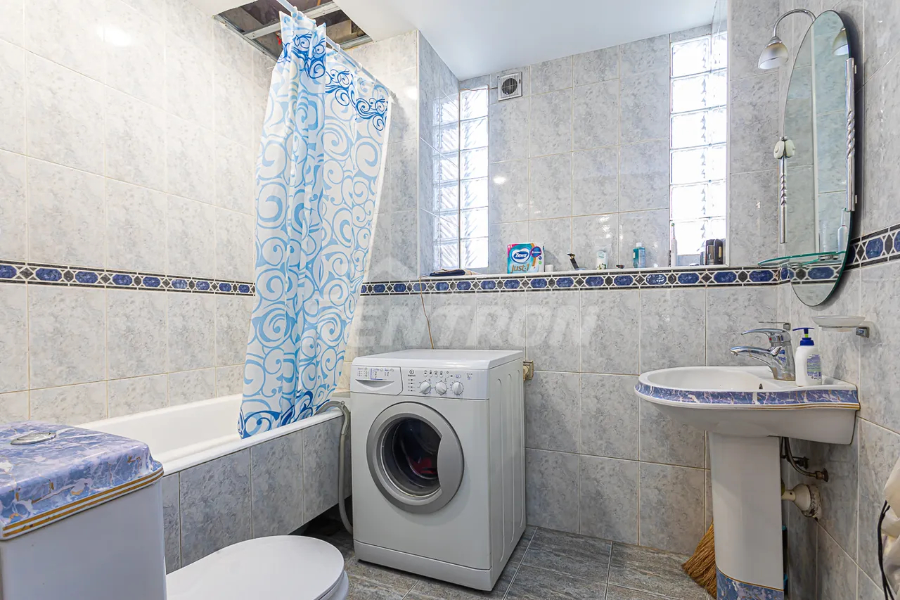 3 bedroom apartment for sale Mashtots Ave, Center Yerevan, 157493