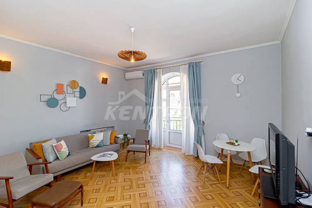 2-bedroom/apartment-for-rent/Tumanyan+St/Center/Yerevan
