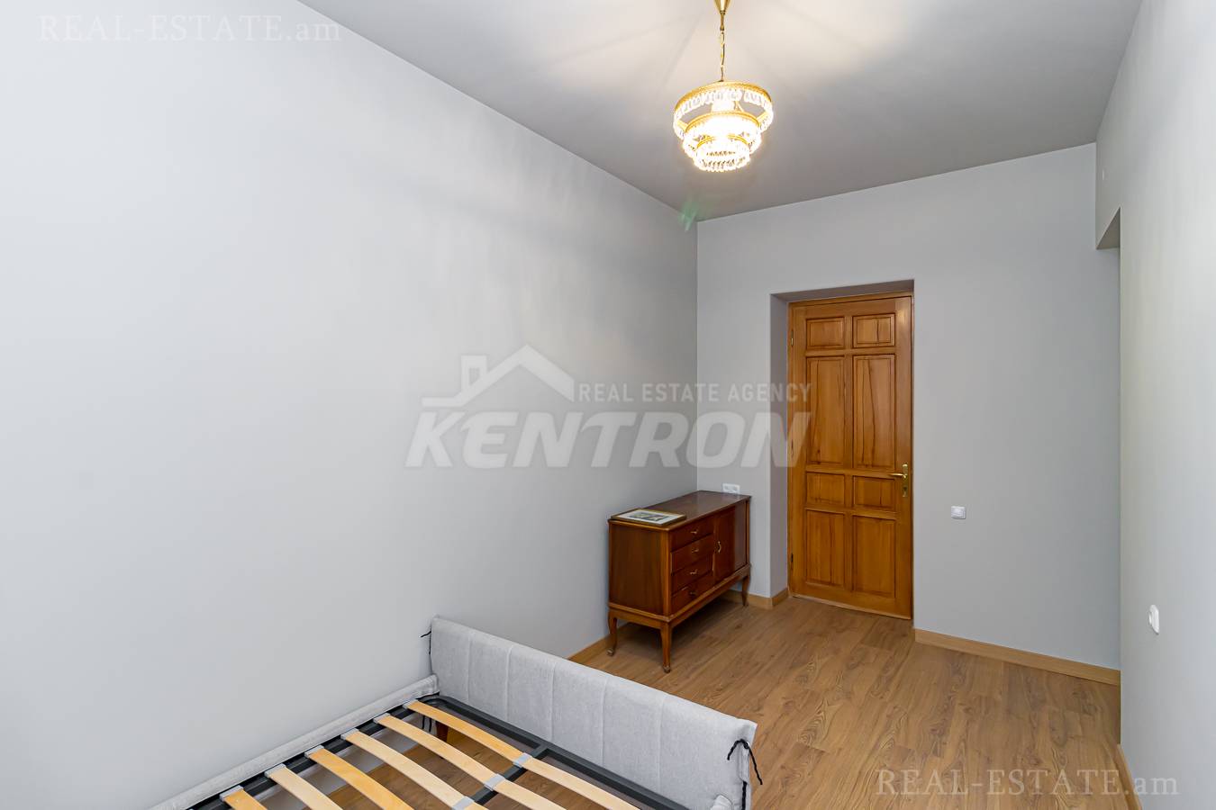 4 bedroom apartment for sale Buzand St, Center Yerevan, 149091