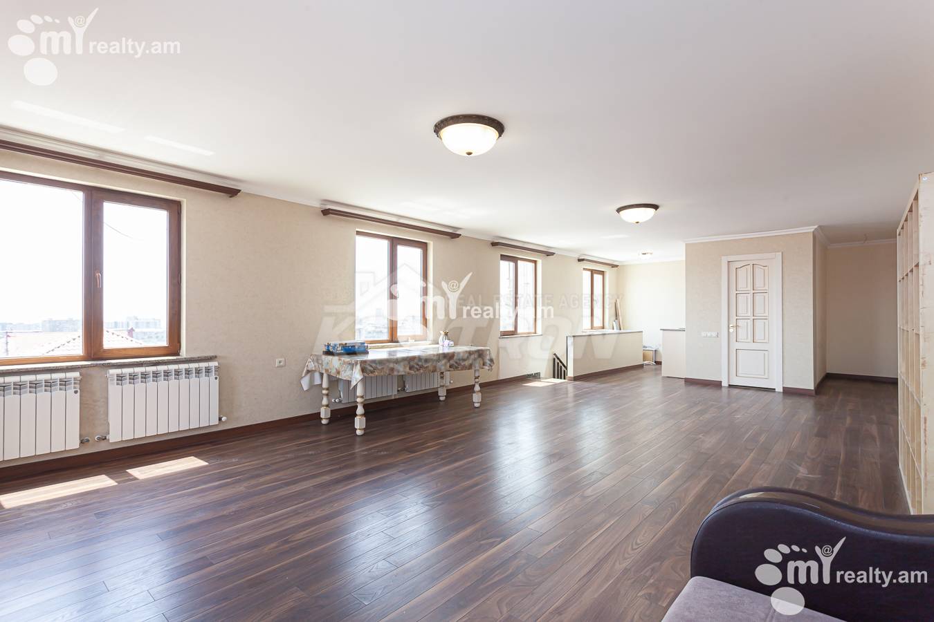 House for sale خیابان سِپوه, عربگیر ایروان, 155978