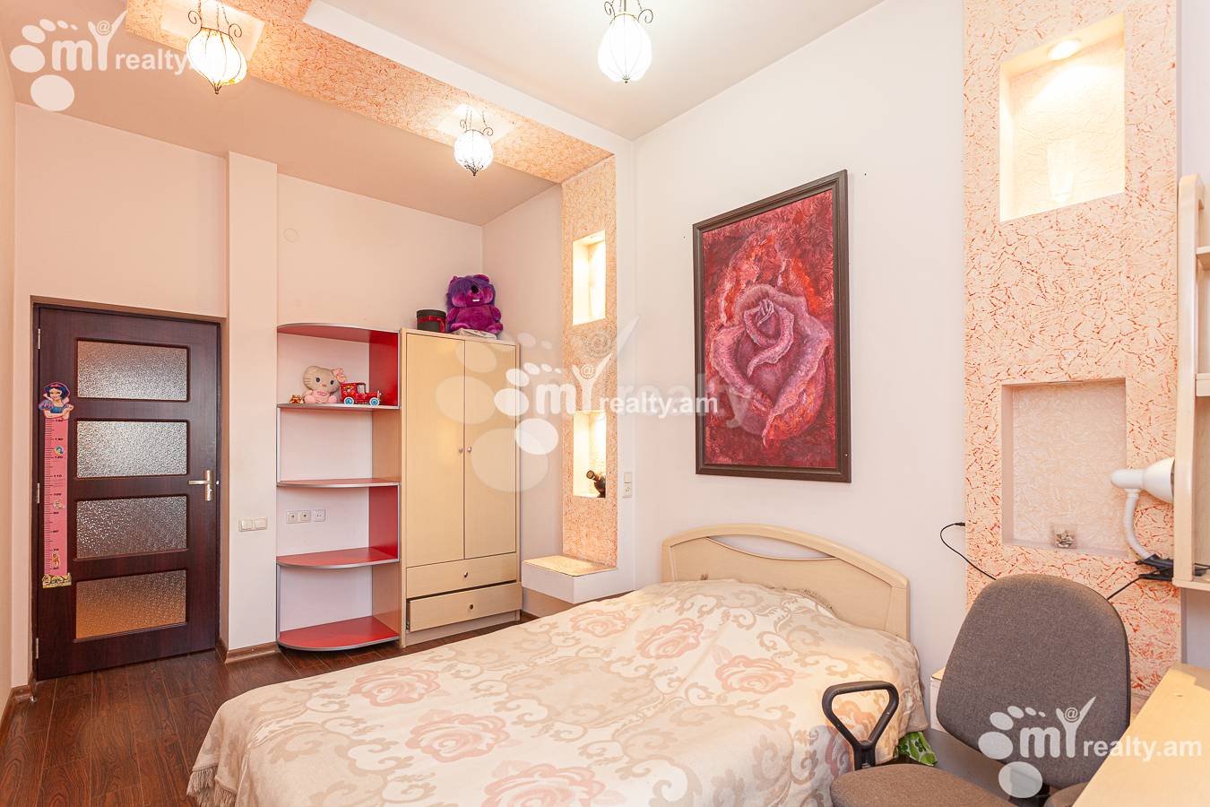 3 bedroom apartment for rent Bayron St, Center Yerevan, 146561