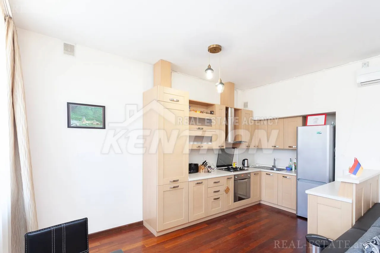 3 bedroom apartment for rent Tamanyan St, Center Yerevan, 158975