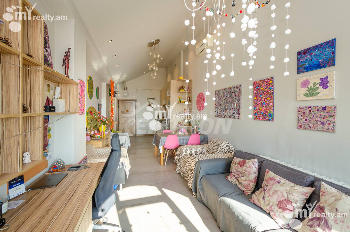 Купить 2 комнатную квартиру Антараин ул, Центр Ереван, 154454