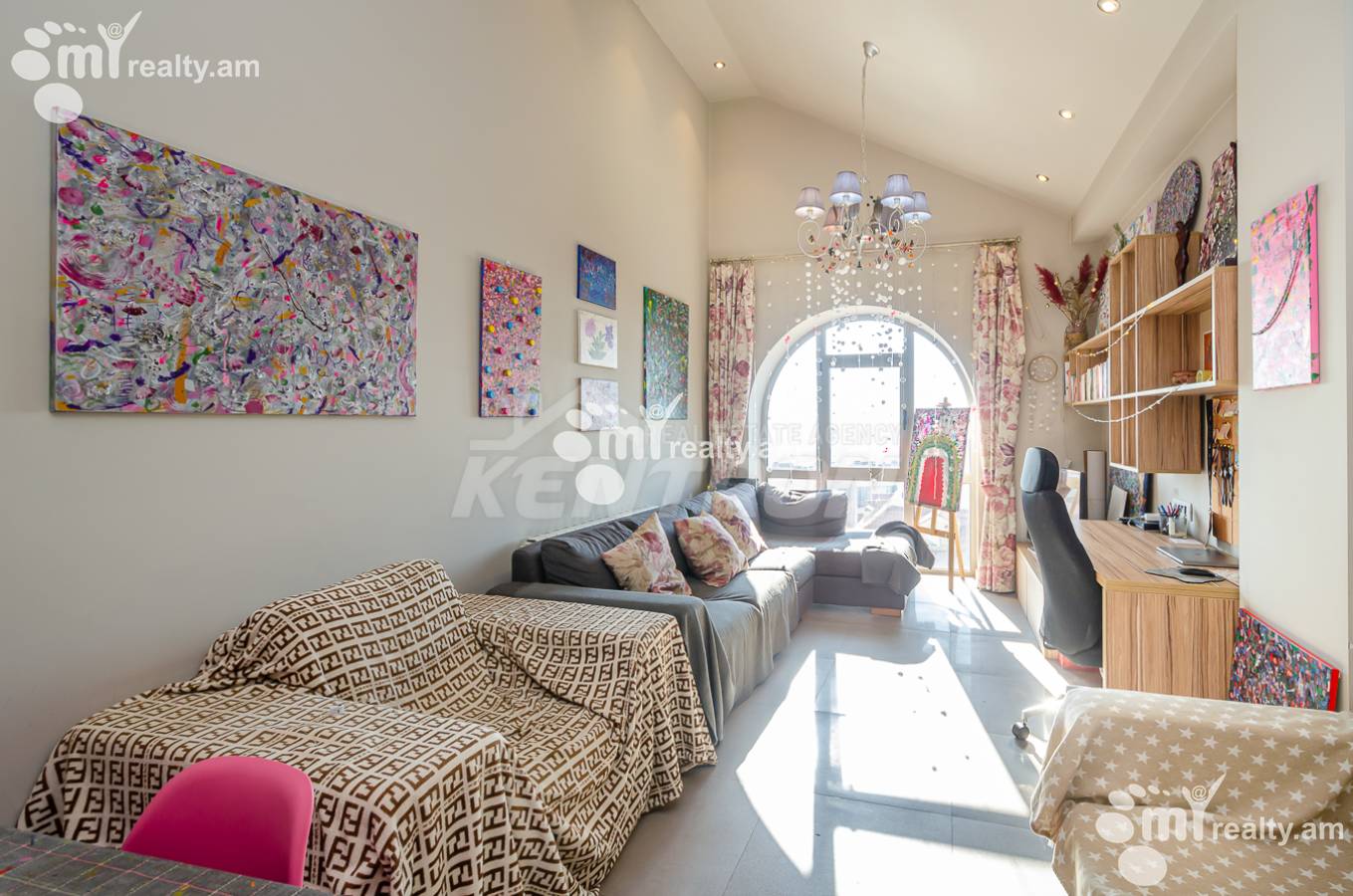 Купить 2 комнатную квартиру Антараин ул, Центр Ереван, 154454