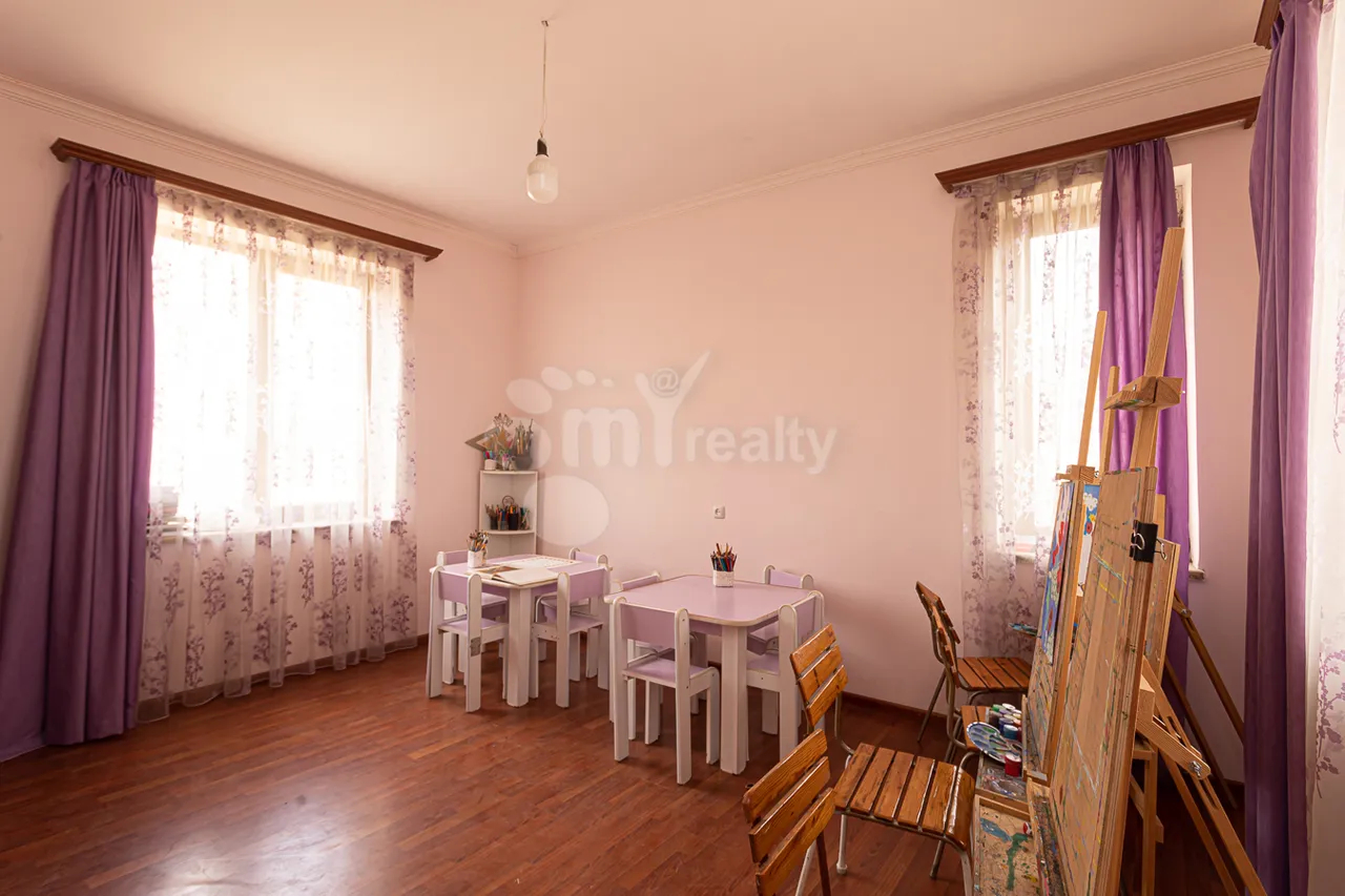 House for sale Davtashen 10 St, Dawtaschen Yerevan, 160095