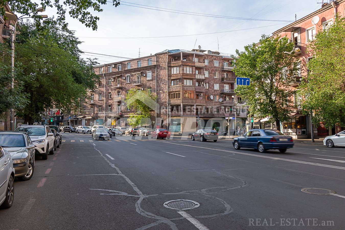 2 սենյականոց բնակարան  Պարոնյան փող, Կենտրոն Երևան, 135366