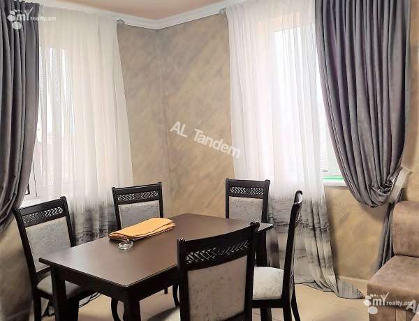 arandznatun-vardzakalutyun-Yerevan-Center