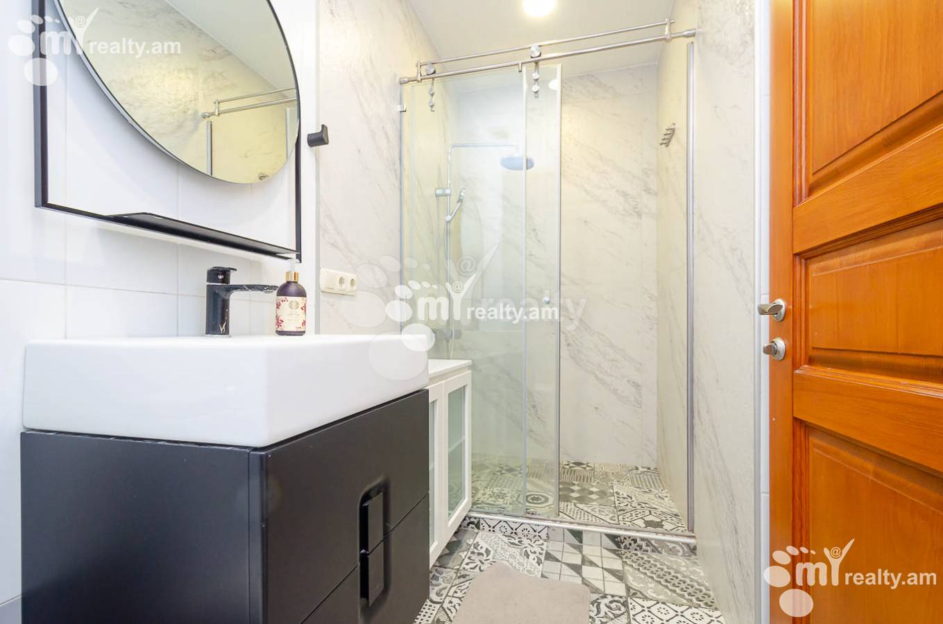 3 bedroom apartment for sale Antarayin St, Center Yerevan, 146939