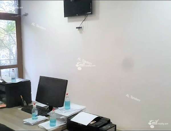 komercion-vardzakalutyun-Yerevan-Center