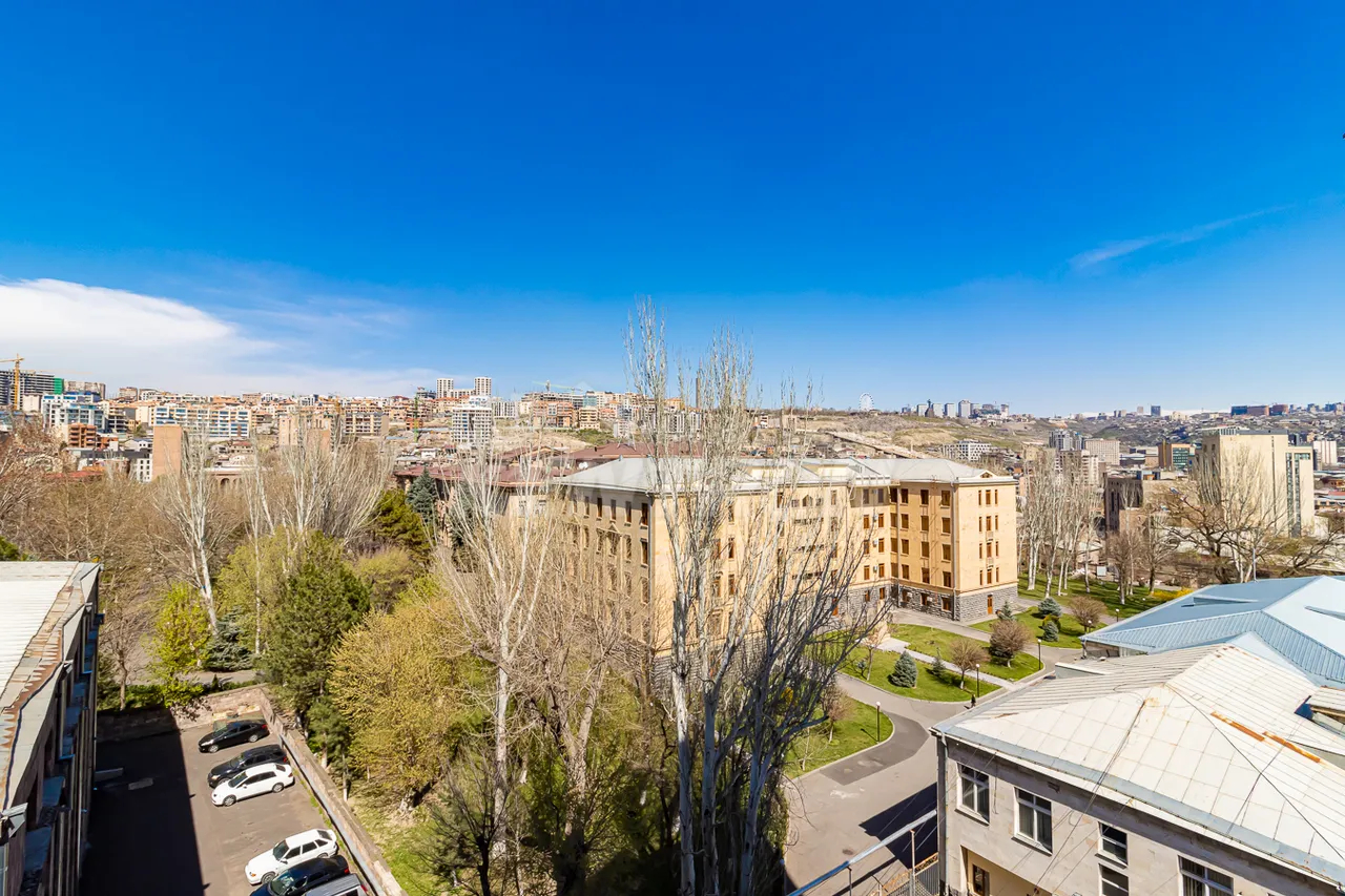 4 bedroom apartment for sale خیابان د. دِمیرچیان, مرکز شهر ایروان, 157680