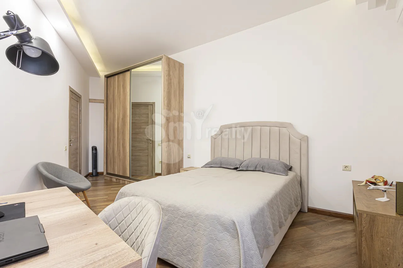 4 bedroom apartment for sale Yekmalyan St, Center Yerevan, 158585