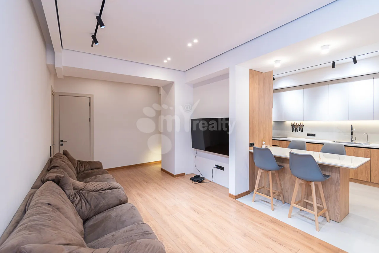 4 bedroom apartment for sale Ghapantsian St, Arabkir Yerevan, 160276